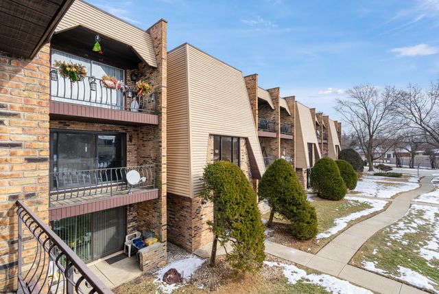 7306 BLACKSTONE Avenue 2, Justice, IL 60458