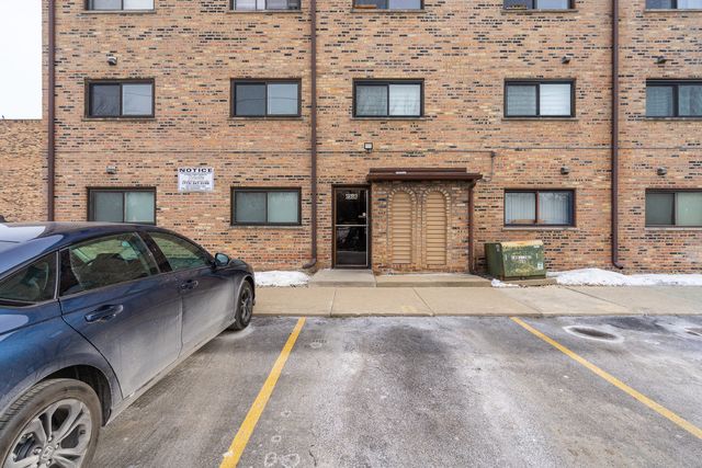 7306 BLACKSTONE Avenue 2, Justice, IL 60458