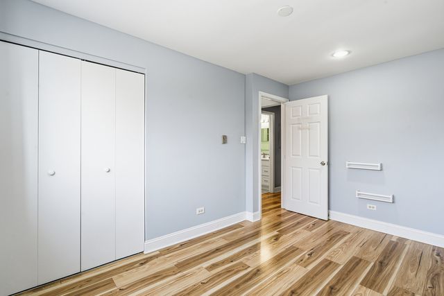 7306 BLACKSTONE Avenue 2, Justice, IL 60458