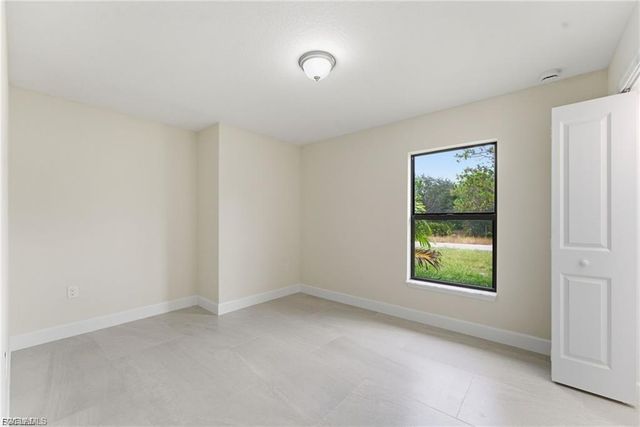 2601 48th ST W, Lehigh Acres, FL 33971