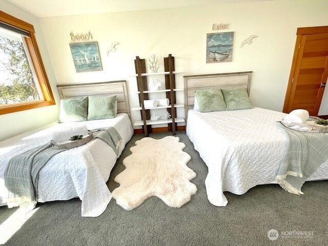 19253 E State Route 106, Belfair, WA 98528