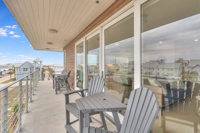 630 Center Square West 307, Port Aransas, TX 78373