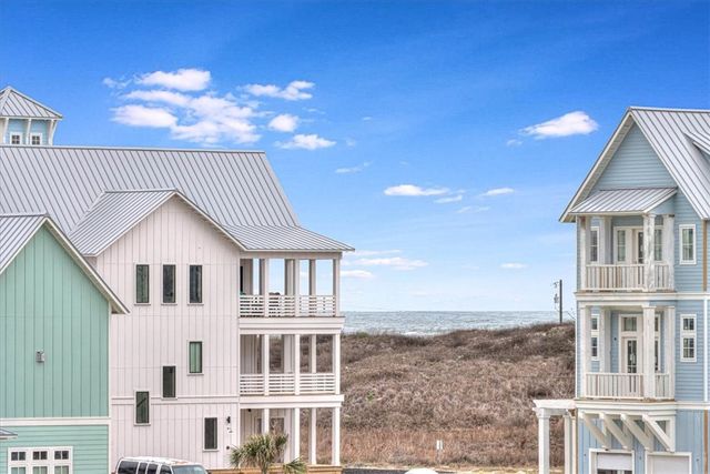 630 Center Square West 307, Port Aransas, TX 78373