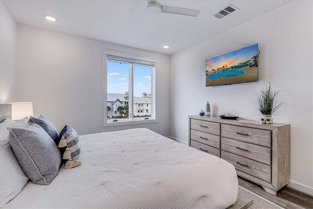 630 Center Square West 307, Port Aransas, TX 78373