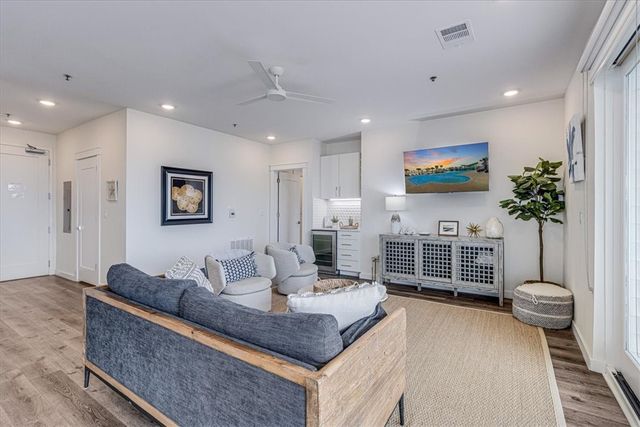 630 Center Square West 307, Port Aransas, TX 78373