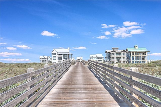 630 Center Square West 307, Port Aransas, TX 78373