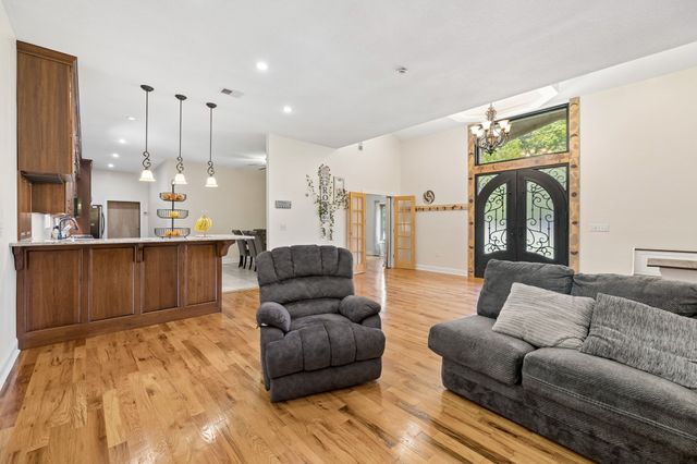 1500 Jackson Point Rd, Sewanee, TN 37375