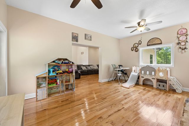 1500 Jackson Point Rd, Sewanee, TN 37375
