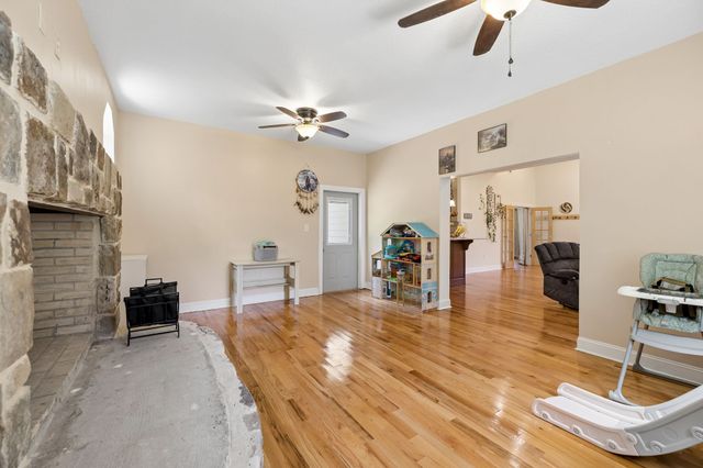 1500 Jackson Point Rd, Sewanee, TN 37375