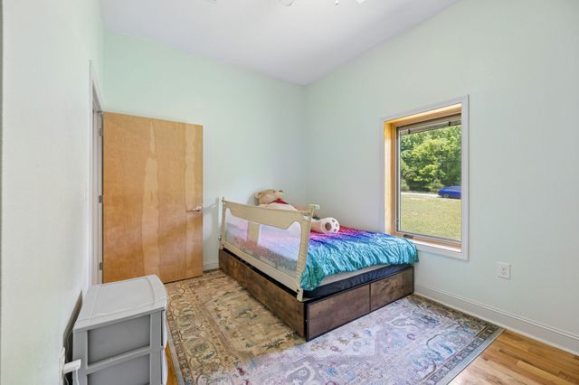 1500 Jackson Point Rd, Sewanee, TN 37375