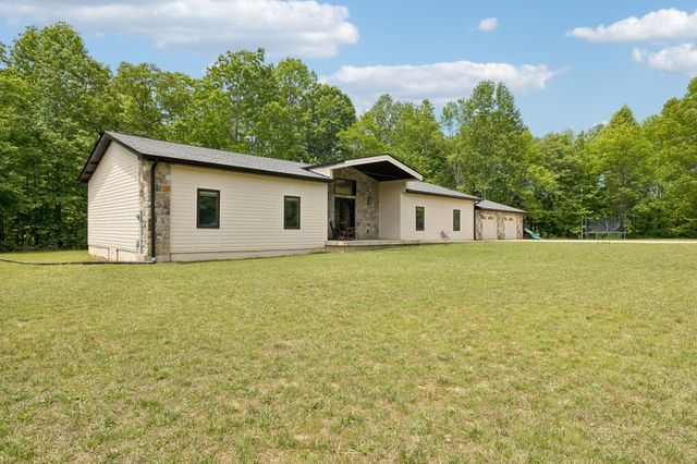 1500 Jackson Point Rd, Sewanee, TN 37375