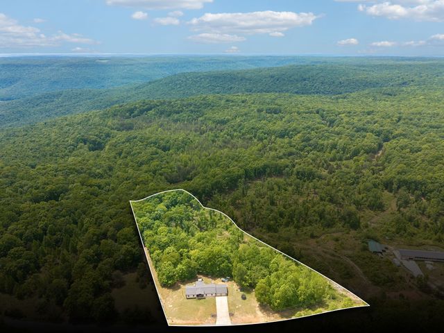 1500 Jackson Point Rd, Sewanee, TN 37375