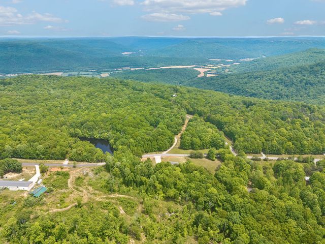1500 Jackson Point Rd, Sewanee, TN 37375