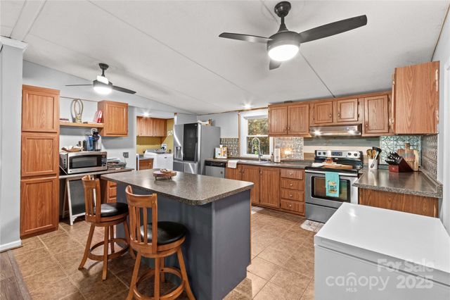 146 Coolwood Drive, Statesville, NC 28625