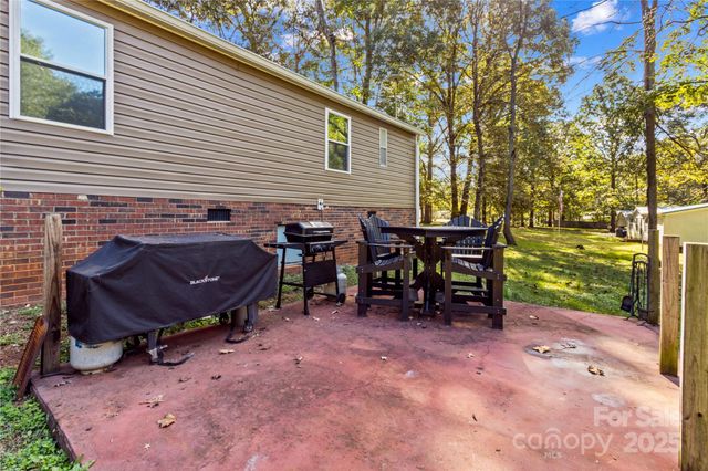 146 Coolwood Drive, Statesville, NC 28625