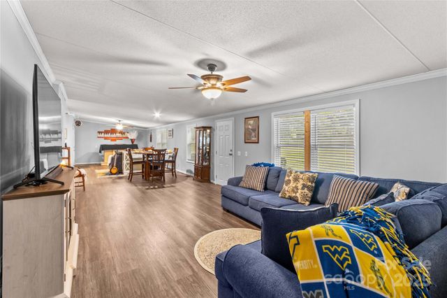 146 Coolwood Drive, Statesville, NC 28625