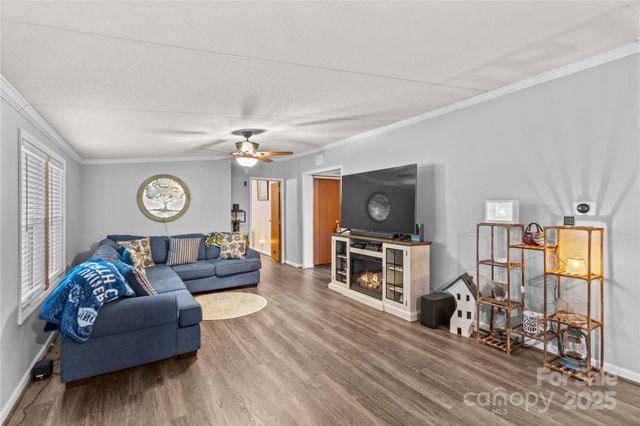 146 Coolwood Drive, Statesville, NC 28625