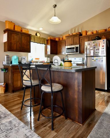 412 Bluebird Street, Mora, MN 55051