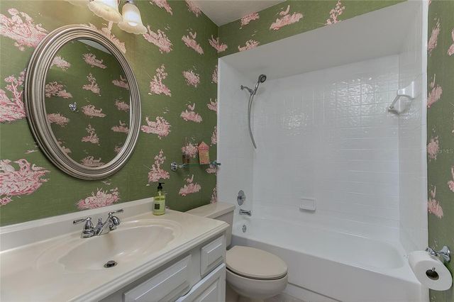 320 REMINGTON DRIVE, Oviedo, FL 32765
