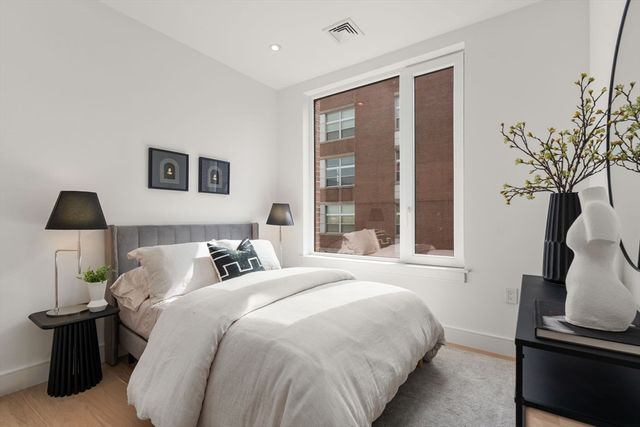 595 Albany Street 302, Boston, MA 02118