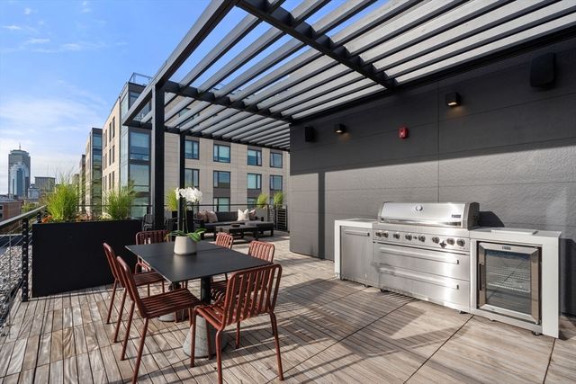 595 Albany Street 302, Boston, MA 02118