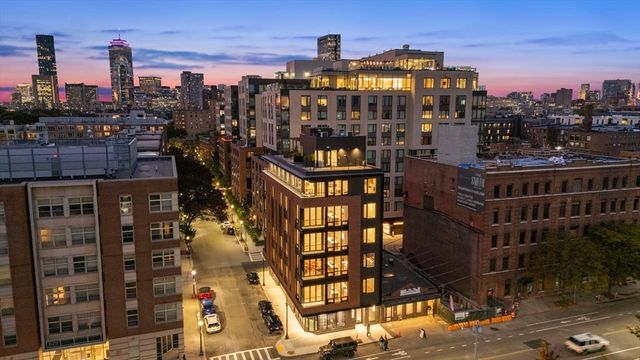 595 Albany Street 302, Boston, MA 02118