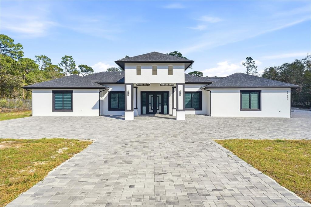 Image 2 of property listing at 17736 OVERSTREET LANE, Spring Hill, FL 34610