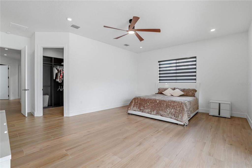 Image 30 of property listing at 17736 OVERSTREET LANE, Spring Hill, FL 34610