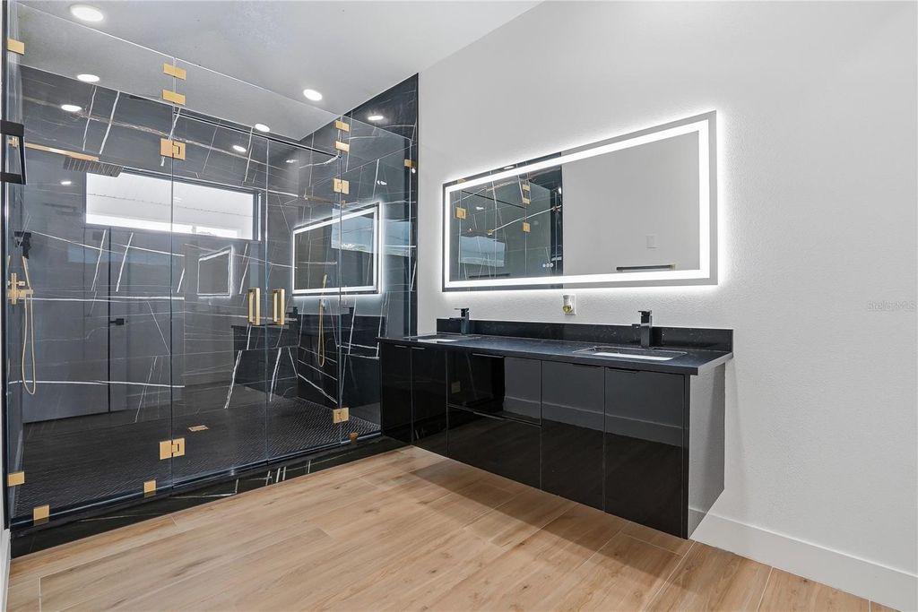 Image 32 of property listing at 17736 OVERSTREET LANE, Spring Hill, FL 34610