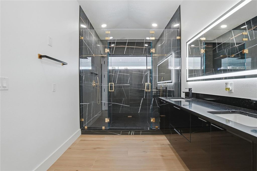 Image 33 of property listing at 17736 OVERSTREET LANE, Spring Hill, FL 34610