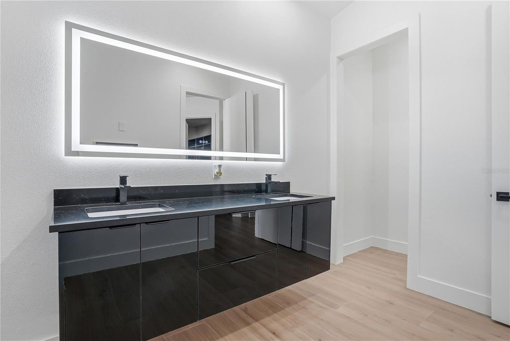 Image 35 of property listing at 17736 OVERSTREET LANE, Spring Hill, FL 34610