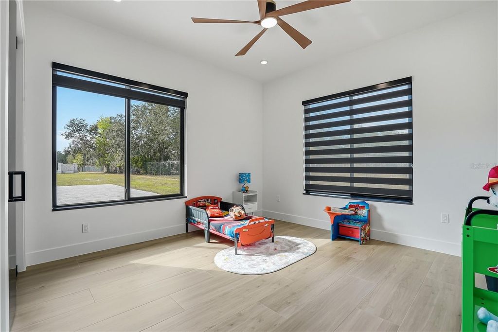 Image 40 of property listing at 17736 OVERSTREET LANE, Spring Hill, FL 34610