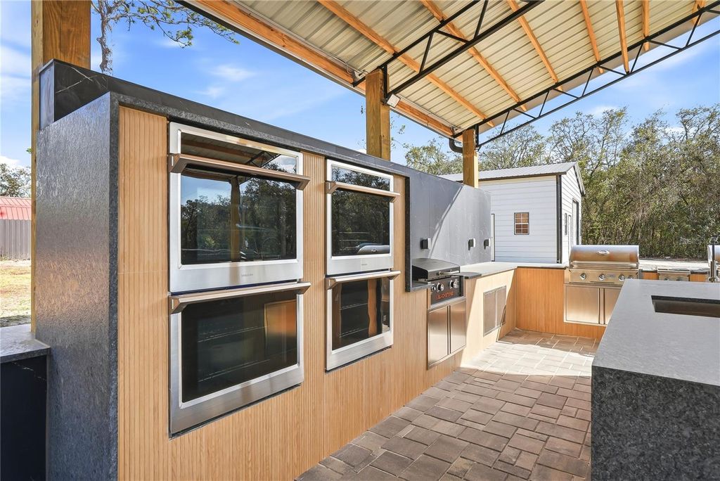 Image 61 of property listing at 17736 OVERSTREET LANE, Spring Hill, FL 34610