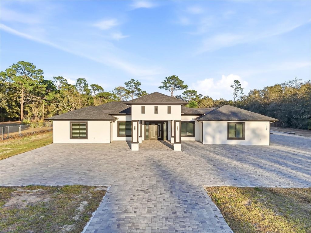 Image 68 of property listing at 17736 OVERSTREET LANE, Spring Hill, FL 34610