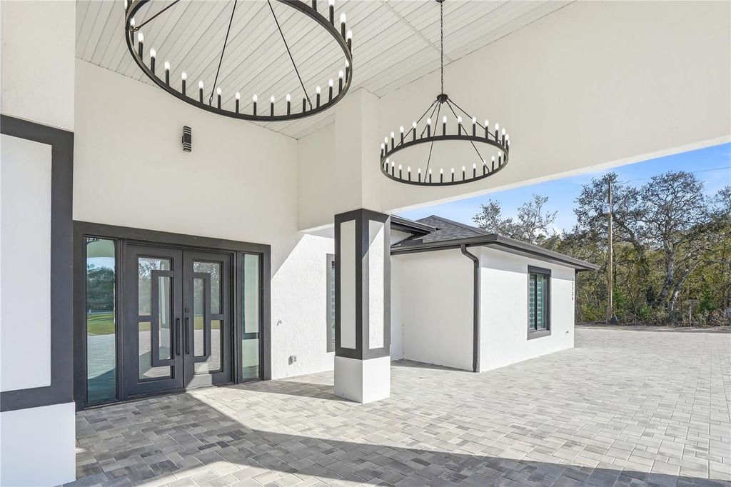 Image 9 of property listing at 17736 OVERSTREET LANE, Spring Hill, FL 34610