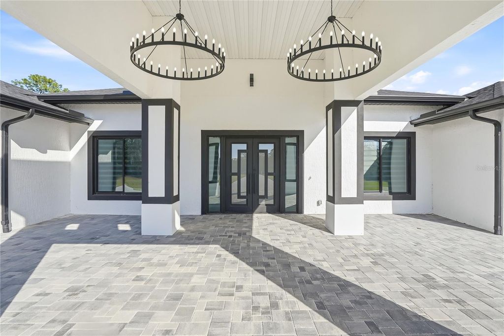 Image 10 of property listing at 17736 OVERSTREET LANE, Spring Hill, FL 34610