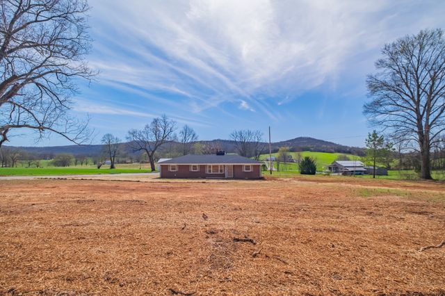 968 Spencer Rd, Rock Island, TN 38581