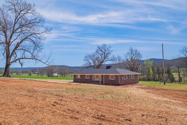 968 Spencer Rd, Rock Island, TN 38581