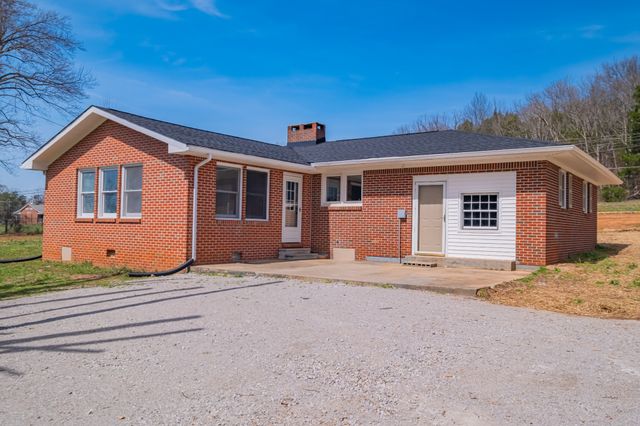 968 Spencer Rd, Rock Island, TN 38581