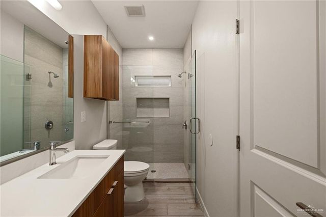 3316 Duke Avenue 3, Mcallen, TX 78504