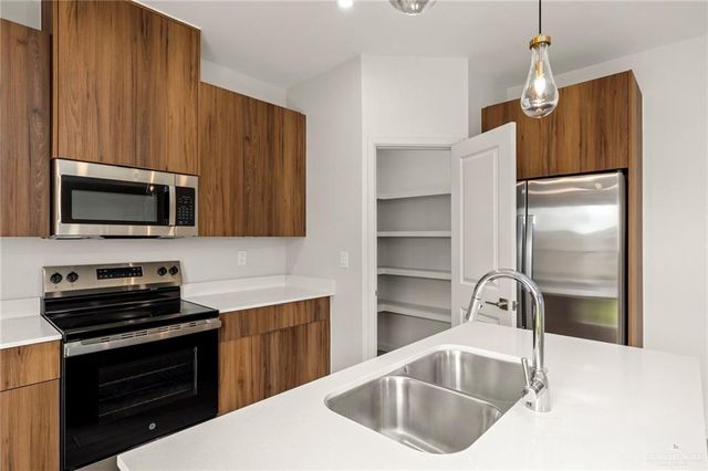 3316 Duke Avenue 3, Mcallen, TX 78504