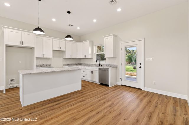 6 Sassafras Drive, Carriere, MS 39426