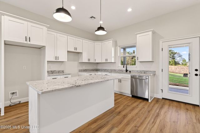 6 Sassafras Drive, Carriere, MS 39426