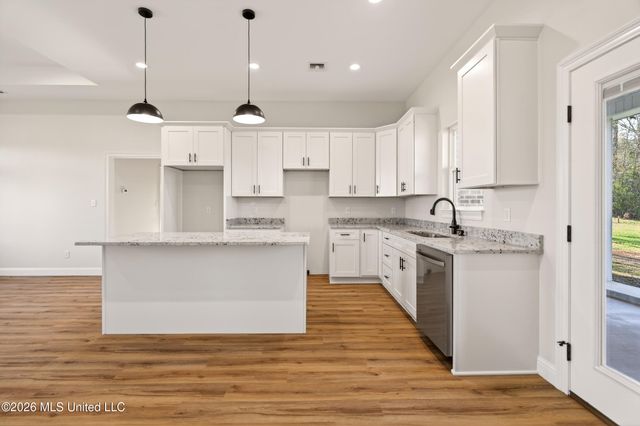 6 Sassafras Drive, Carriere, MS 39426