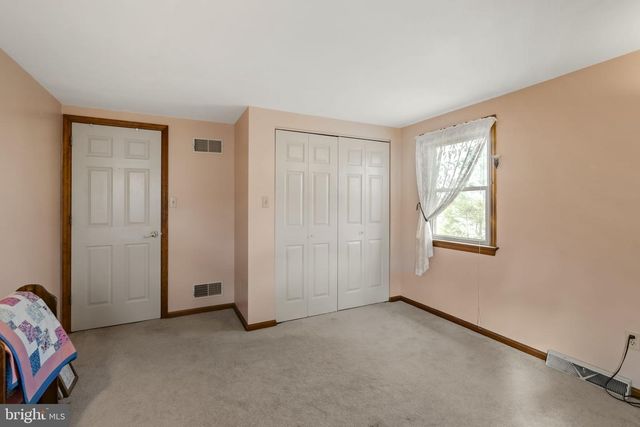 23 EASTBROOKE DR, Ephrata, PA 17522