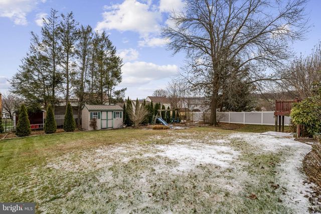 23 EASTBROOKE DR, Ephrata, PA 17522