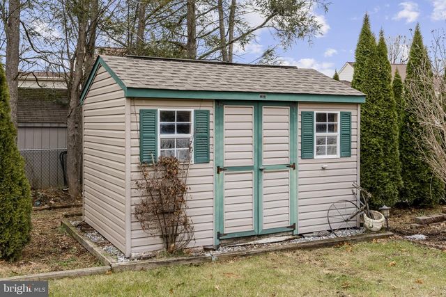 23 EASTBROOKE DR, Ephrata, PA 17522