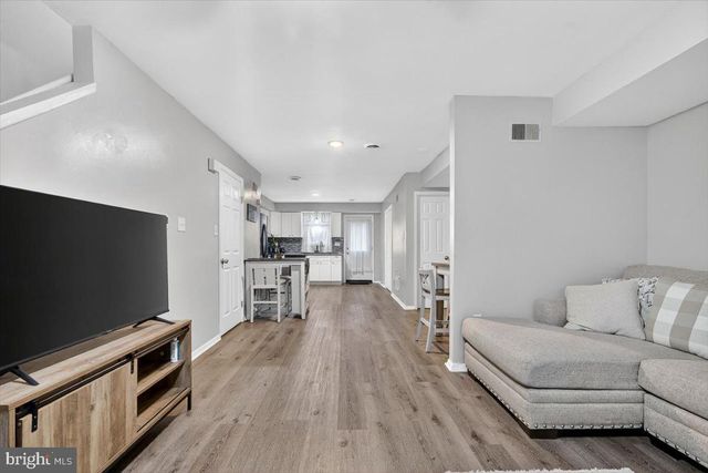 4211 W 5TH ST, Marcus Hook, PA 19061