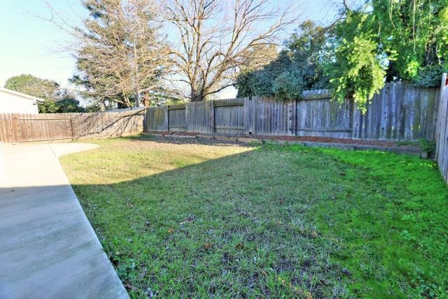 4406 Tallyho Dr, Sacramento, CA 95826