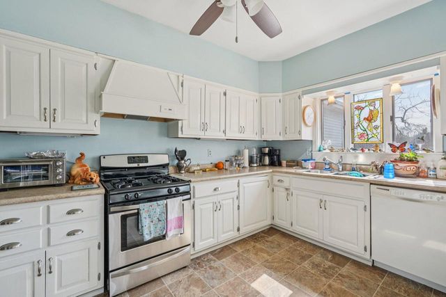 S102W33389 County Road Lo, Mukwonago, WI 53149